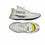 کفش مردانه سفید هوکا