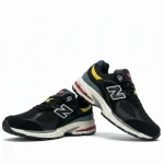 کفش مردانه نیوبالانس2002